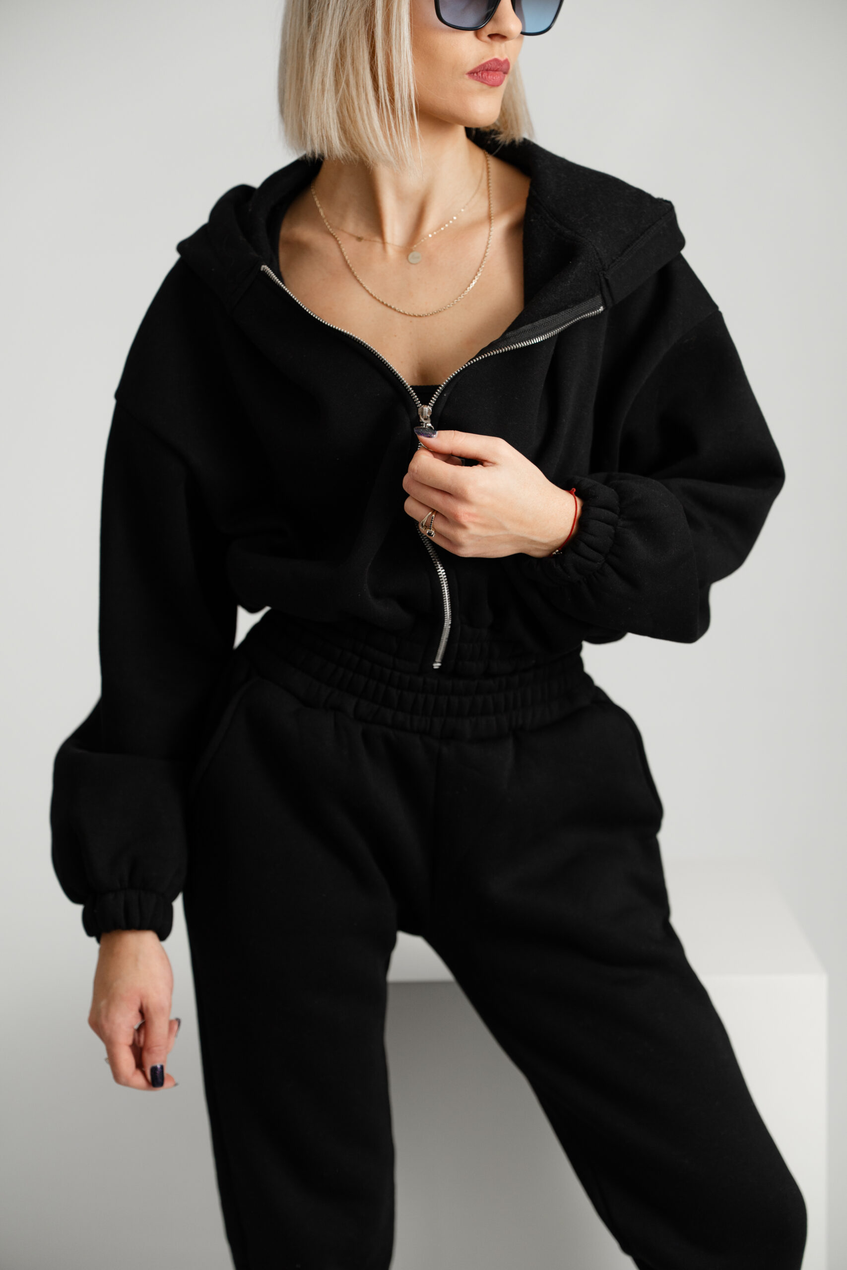 KOMPLET DRESOWY 3SET BLUZA+SPODNIE+BODY – CZARNY - obrazek 4