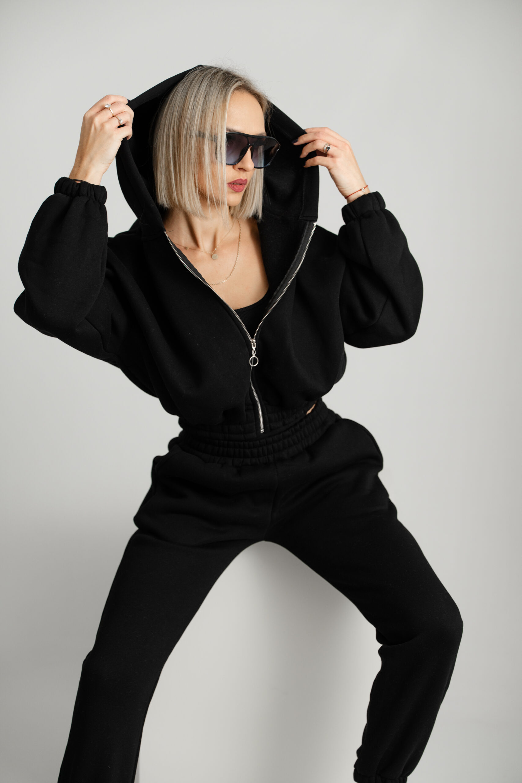 KOMPLET DRESOWY 3SET BLUZA+SPODNIE+BODY – CZARNY - obrazek 3