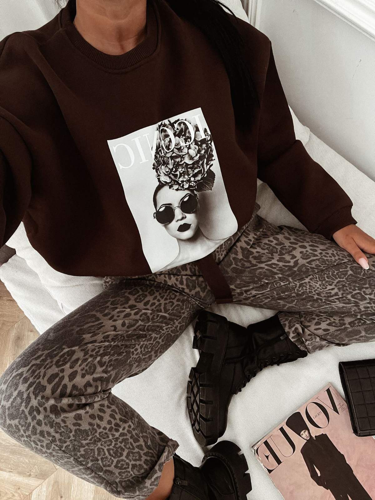 BLUZA ICONIC - CZEKOLADOWA